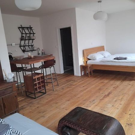 Rv Apartman Mikulov Eksteriør billede