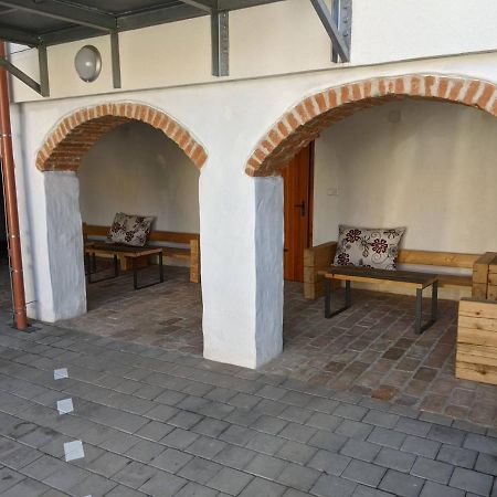 Rv Apartman Mikulov Eksteriør billede
