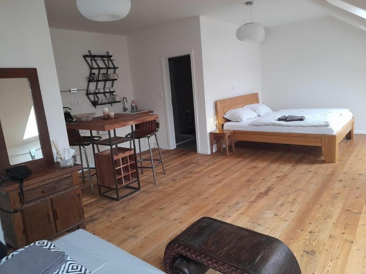 Rv Apartman Mikulov Eksteriør billede