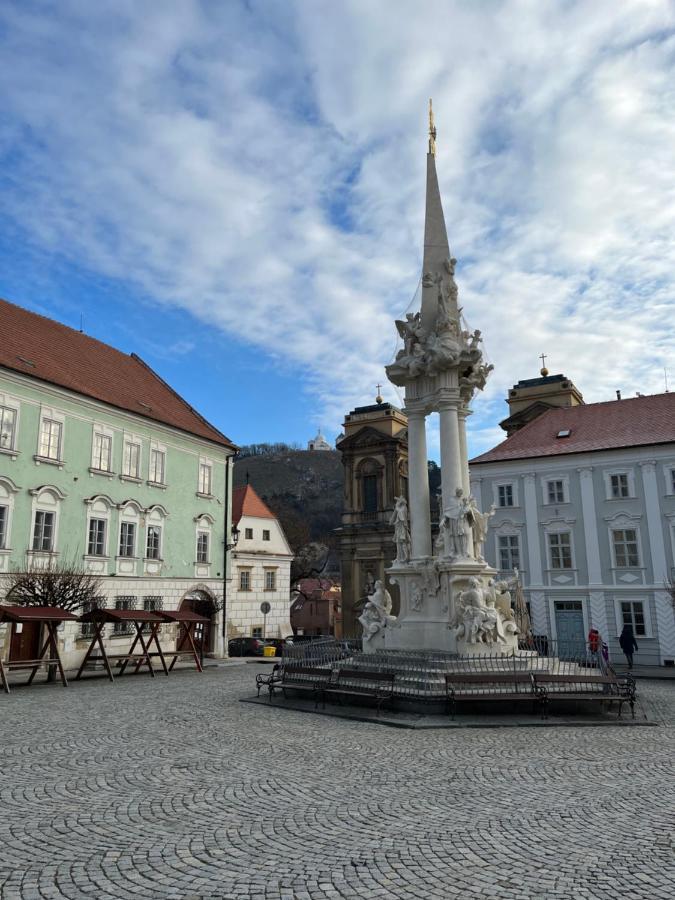 Rv Apartman Mikulov Eksteriør billede